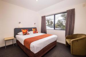 298 Westside Motor Lodge