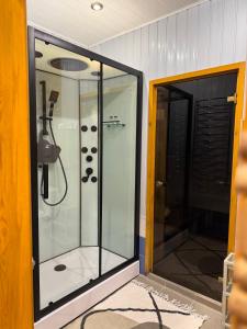 Guest house Stropiki with Sauna and hot Tub