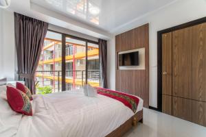 Serene 1BR Retreat Near Nai Harn Beach S402