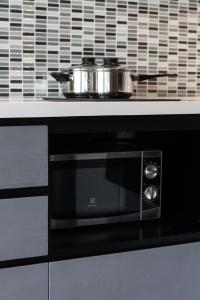 Luxury 1BR Suite at 5 Kamala Beach Resort B418