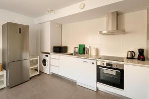 3-Sypialniowy Apartament Premium - Basen - 5 min do plaży autem