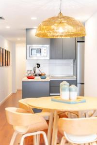 Expoholidays- Rueda Lopez con PARKING GRATIS 3A