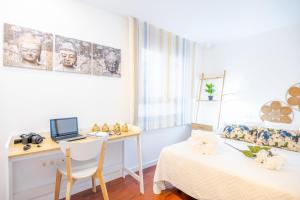 Expoholidays- Rueda Lopez con PARKING GRATIS 3A