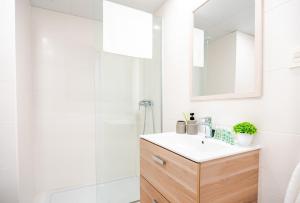 Expoholidays- Rueda Lopez con PARKING GRATIS 3A