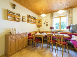 Renovated Mountain Retreat Stay