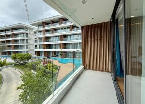 Sunshine by Villacarte