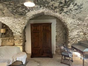 Renovated Little House With High Alps View