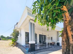 Dhoriz Homestay Syariah RedPartner at Kampung Inggris Pare