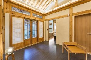 Yurangjae#Jongmyo#Seosunra-gil#Hanok Stay#Jongno Hanok Accommodation#Changdeokgung Palace#Bukchon Hanok Village#National Museum of Art