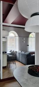 Violet Lux Apartment