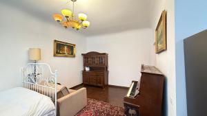 Antique Elegance Apartment in Heart of Riga