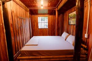 Cốm Homestay Bản Giốc