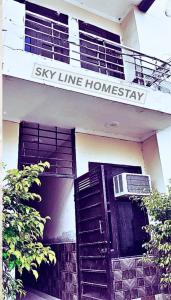 SKYLINE HOMESTAY -Your Affordable Stay