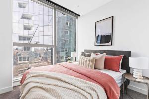 Docklands 3BR Getaway Harbour View & Free Parking