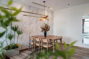 Vinhomes Luxury Residence at Binh Thanh - LUNA Landmark Apartment