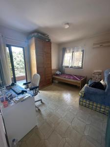 Peaceful Sunlit Retreat in Maadi Sarayat