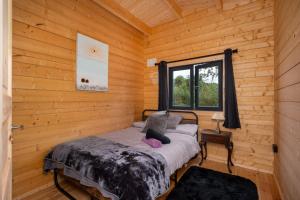 Rushbrook Log Cabin with sauna