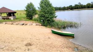 Domek nad samym jeziorem sauna jacuzzi