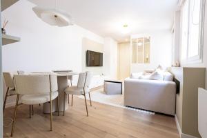 Modern apartment Louvre