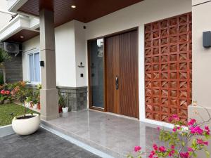 The Sakura House - Casa 99 Bandung