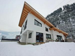 Holiday Home Zell am Ziller Ski Lift