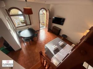 Il Villino with Private Parking by Florence Sweet Homes