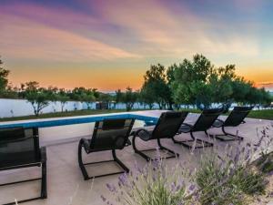 Villa in Debeljak with Pool near the Sea