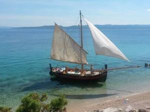 Villa in Debeljak with Pool near the Sea