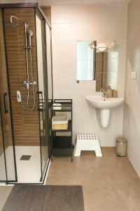 3-Sypialniowy Apartament Premium - Basen - 5 min do plaży autem