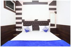 HOTEL N ASHIYANA PALACE - Near Kasi Vishwanath Temple #Fully Air Conditioning #Wi-Fi #Parking -Best Hotel In Varanasi Book Now