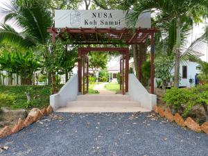 Tropical Nusa Residence