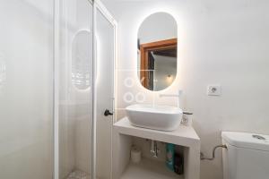 Luz del Faro, with seaview, by OYOOSTAYS