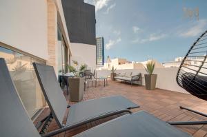 A lovely 2BR penthouse in St Julians, PV with WIFI by 360 Estates