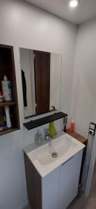 MH330 2 chambres et 1 salle de bain dans camping 4 étoiles