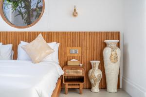 Tropical Vibes Only - Spacious 3BR Villa - Beach & Pool Bliss