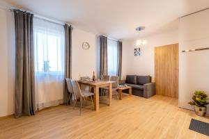 Gicek Apartament 11A bezpłatny PARKING Faktura VAT 4 osobowy K-S SSE