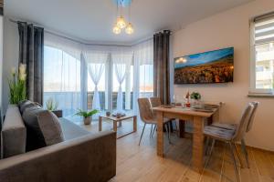 Gicek Apartament 11B bezpłatny PARKING Faktura VAT 4 osobowy ARENA K-S SSE