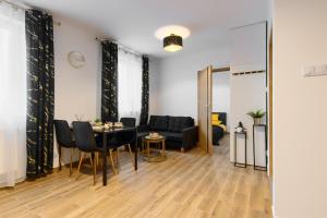 Gicek Apartament 15A bezpłatny PARKING Faktura VAT 4 osobowy ARENA K-S SSE