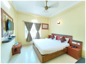 SEA VIEW FAMILY HOTEL ANNAPURNA INN RESORT - Near Sea Beach - Jagarnath Temple - Golden Swargadwar Beach - Parking & Wi-Fi Facilities - Fully Air Conditioned Hotel in Prime location - Best Hotel In puri