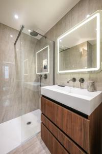 luxueux, spacieux dans le quartier du port