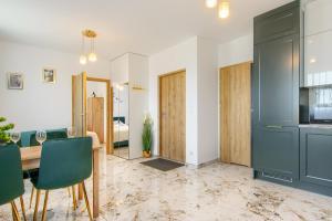 Gicek Apartament 19A bezpłatny PARKING Faktura VAT 4 osobowy ARENA K-S SSE