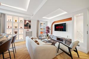 luxueux, spacieux dans le quartier du port