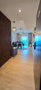 Spacious Apartment Marina View