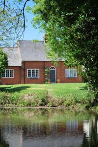 Ponds View at Pudleston Court