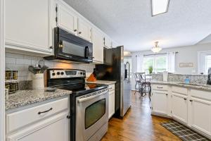 13 Windfield Dr Cartersville