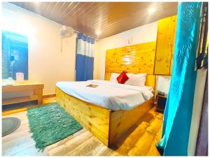 Hotel R-R - Residency Nainital Near Mall Road & Lake - Free Wi-Fi -Restaurant - Best Vacation Stay with Family - Top Rated Hotel In Nainital