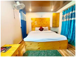 Hotel R-R - Residency Nainital Near Mall Road & Lake - Free Wi-Fi -Restaurant - Best Vacation Stay with Family - Top Rated Hotel In Nainital