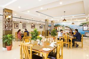 Via Elysian Grand - 3 kms from Chaudhary Charan Singh International Airport Lucknow