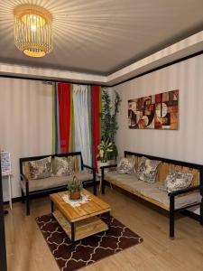 Kaes Place Staycation House near Windmill Farm