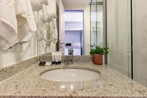 Charlie Lumiere Klabin